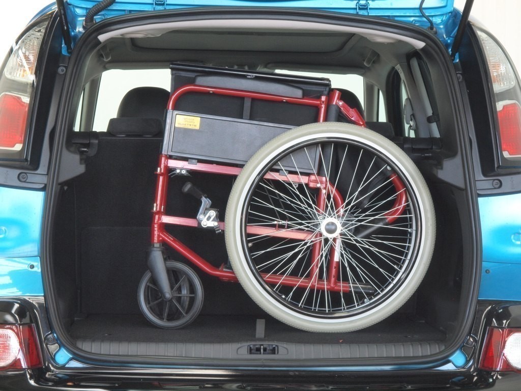 Ideal Cars for Disabled People - Car News - SBT Japan Japanese Used