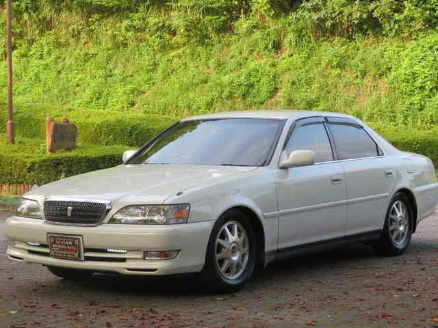 TOYOTA CRESTA